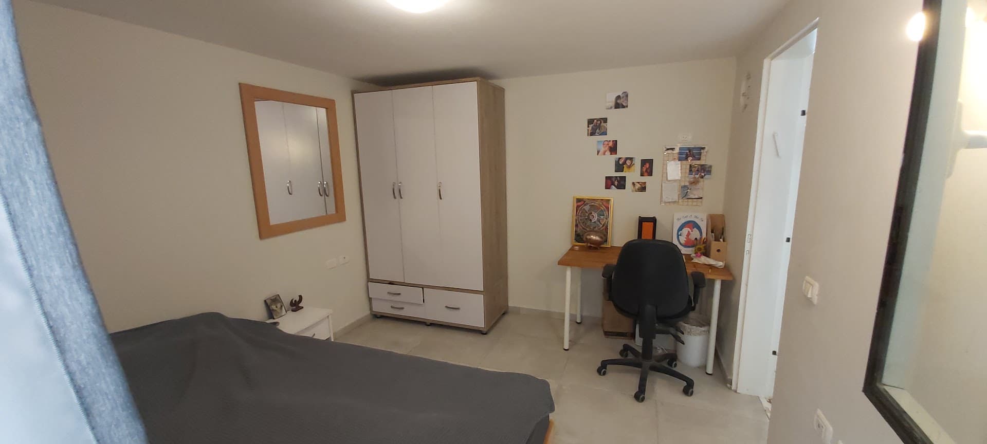 חדר השינה - פינת עבודה